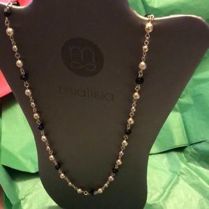 Mialisia “Raven” Necklace